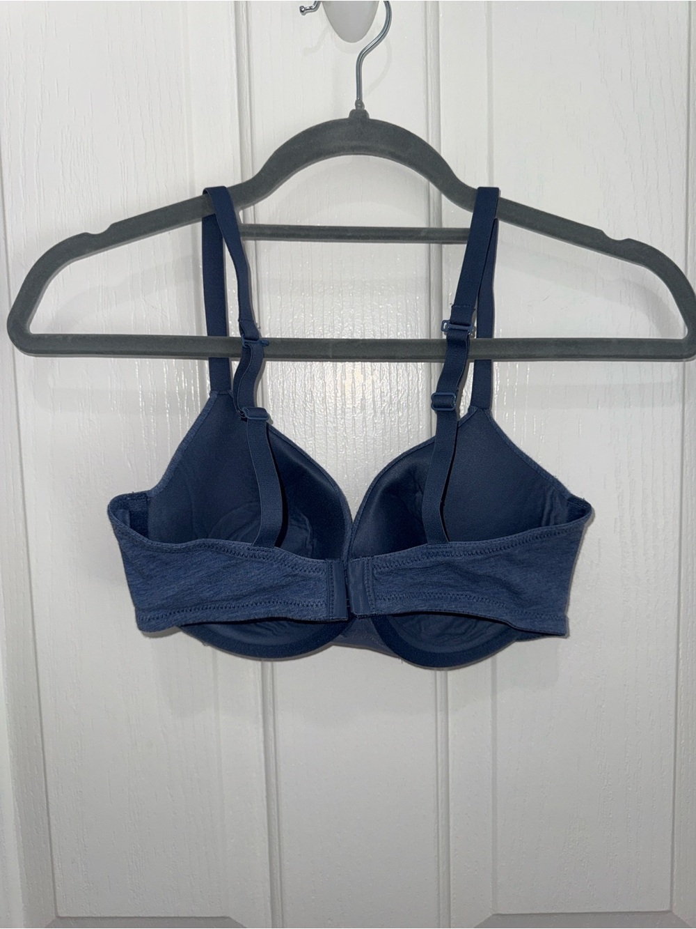 Auden Three-Pack of Women's Smooth T-Shirt Bras β Black, Blue, Nude - 34D - Picture 9 of 14